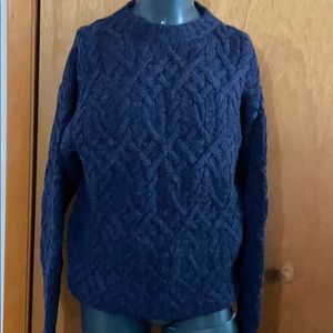 Navy 💯 wool sweater medium embassy row oversized knit